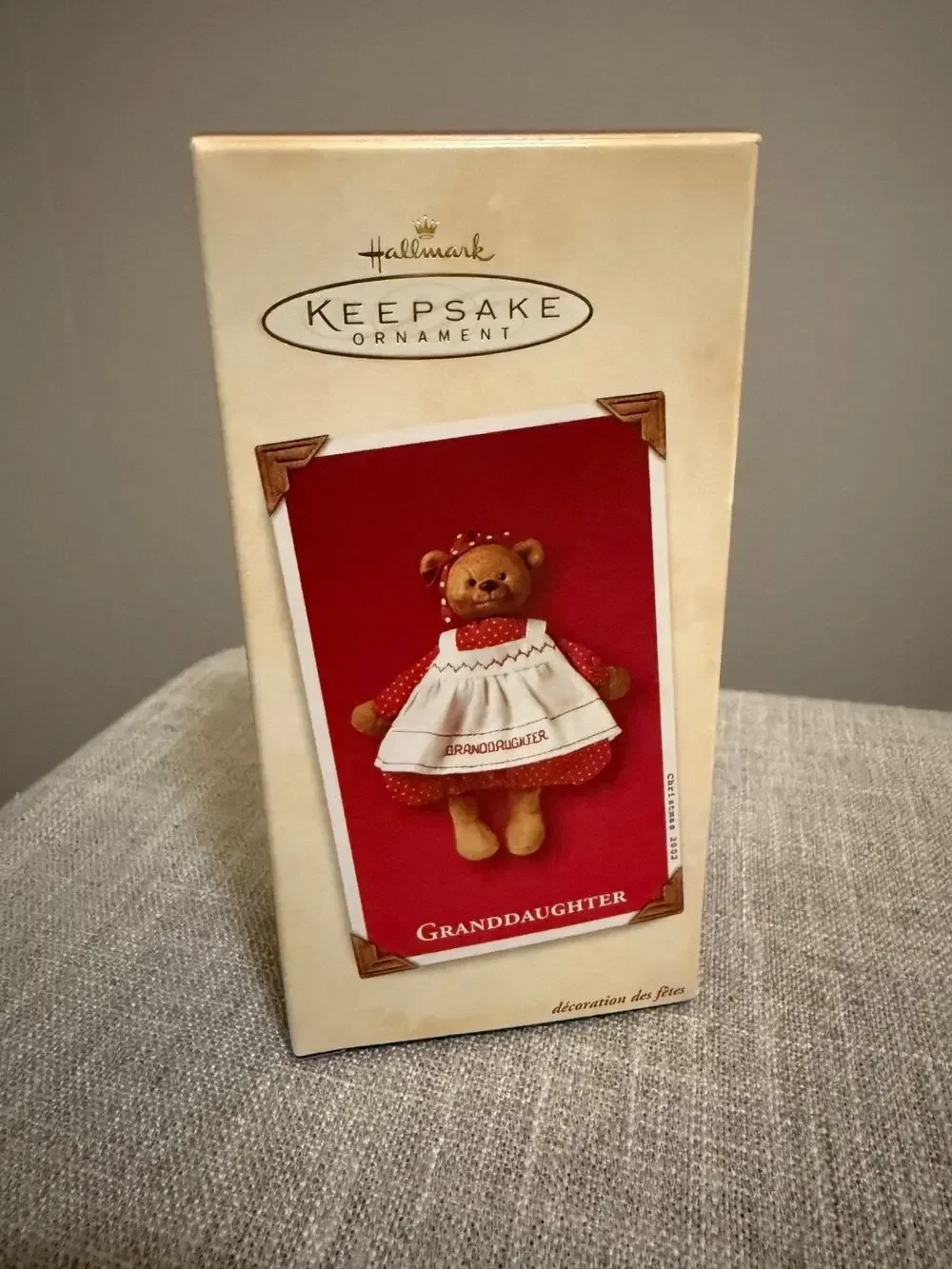 🎄Hallmark Keepsake Ornament Granddaughter 2002 Plush Bear Sue Tague Box & Card